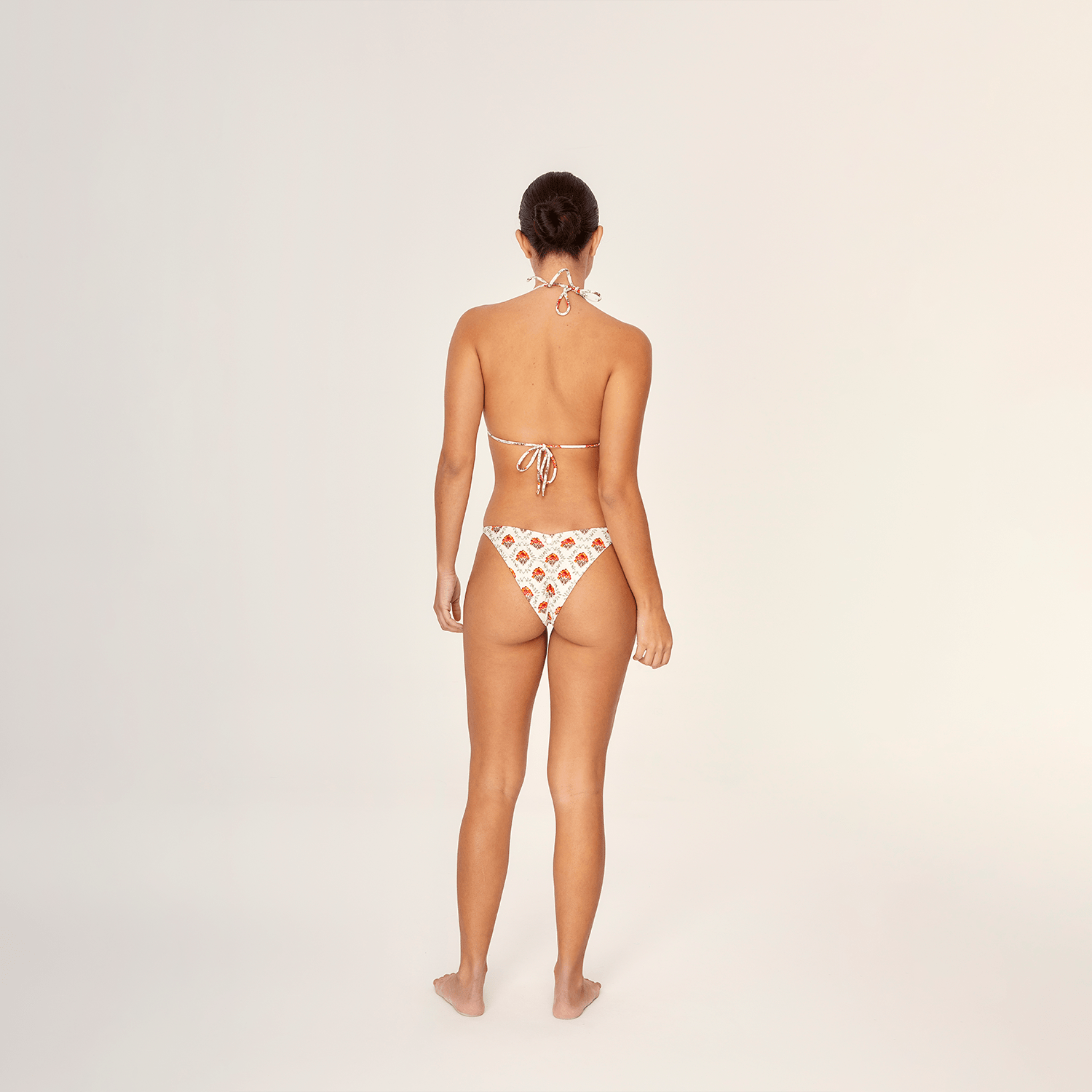 . BIKINI BOTTOM 25 STRING BOTTOM VIA FLORA 15