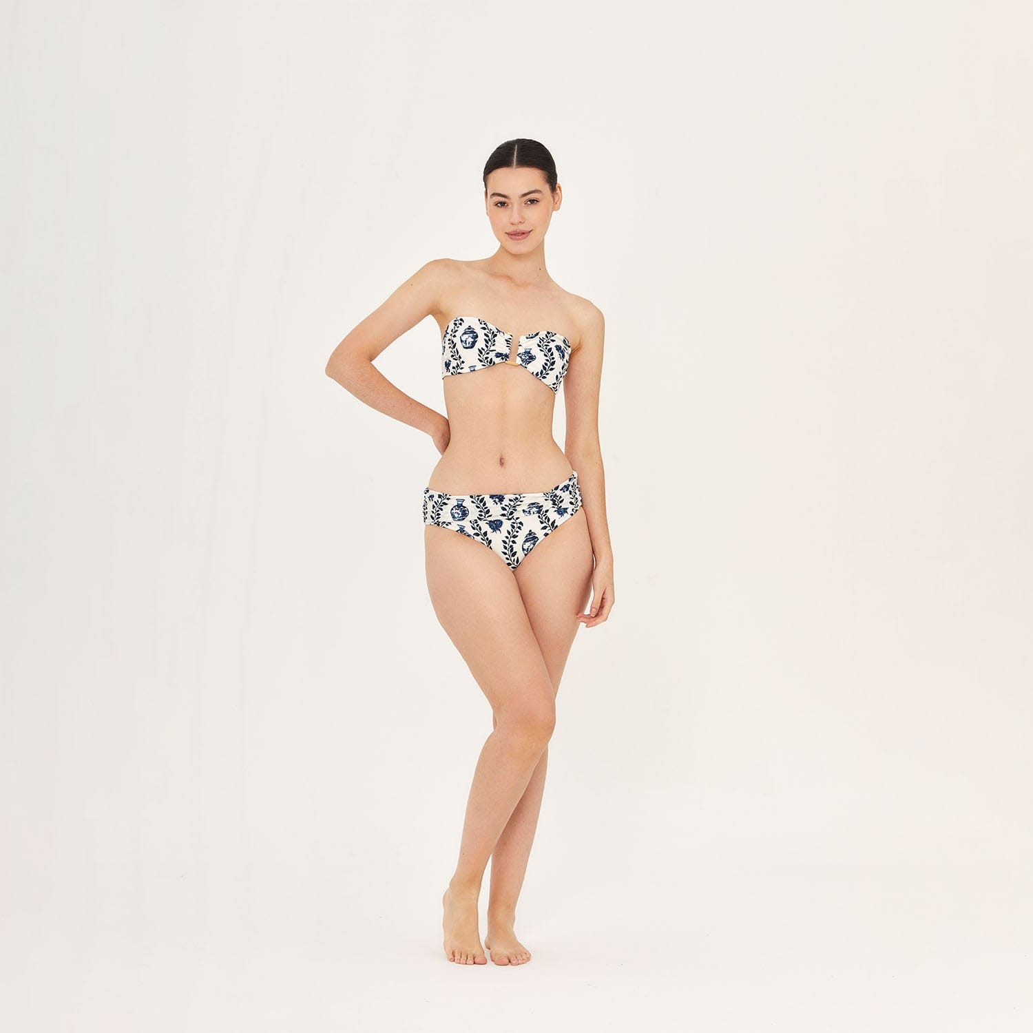 . BIKINI BOTTOM 26 Dynastie Bottom