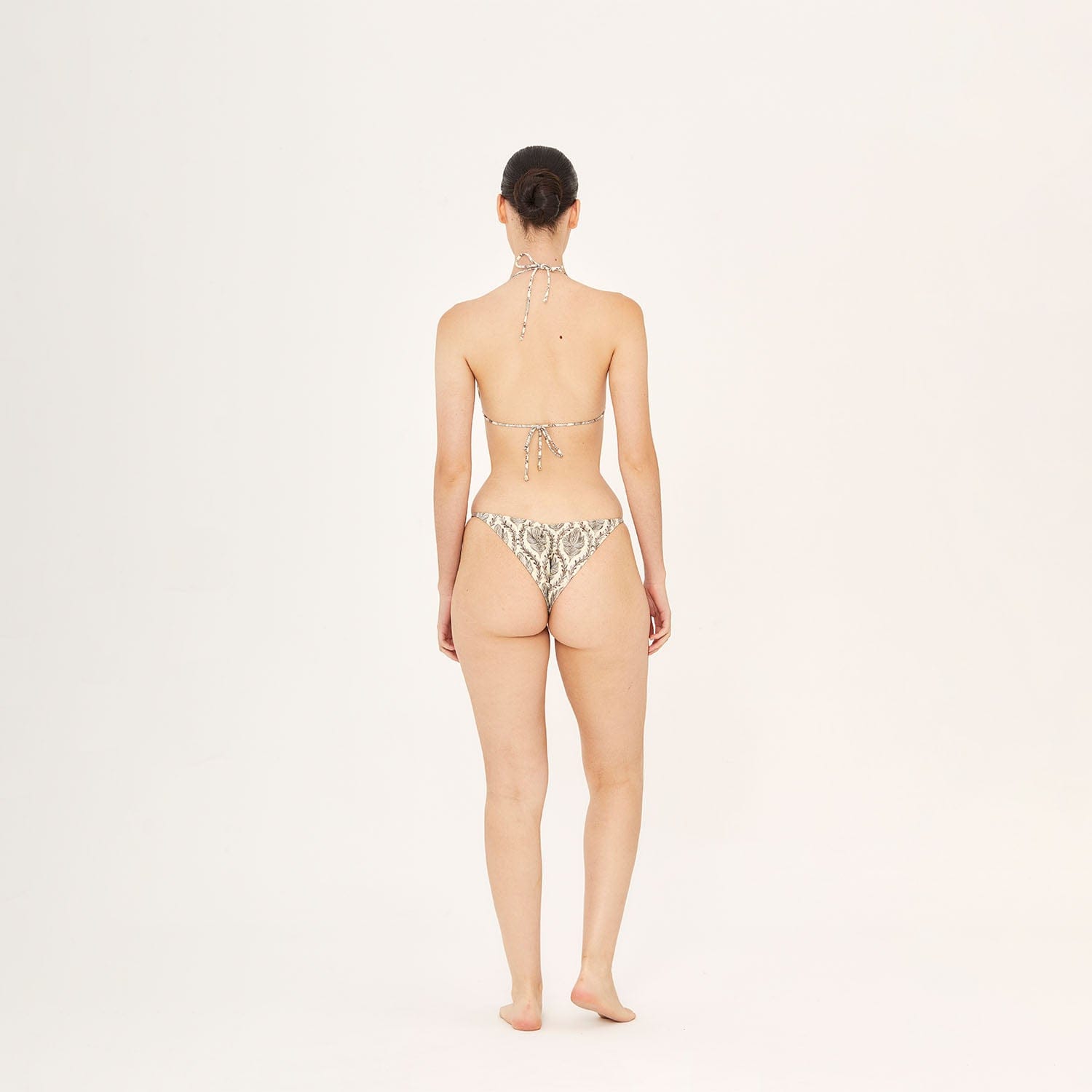 . BIKINI BOTTOM 26 STRING BOTTOM SULTANA 15