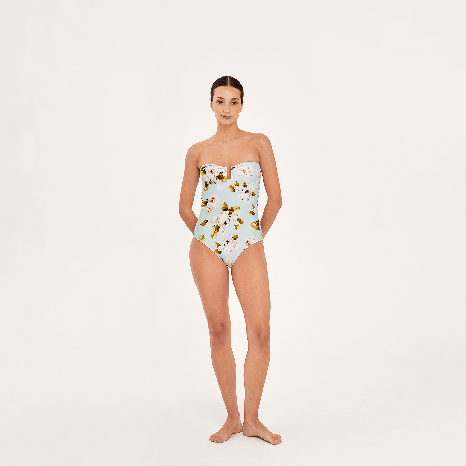 . ONE PIECE 26 ONE PIECE JARDINS 161