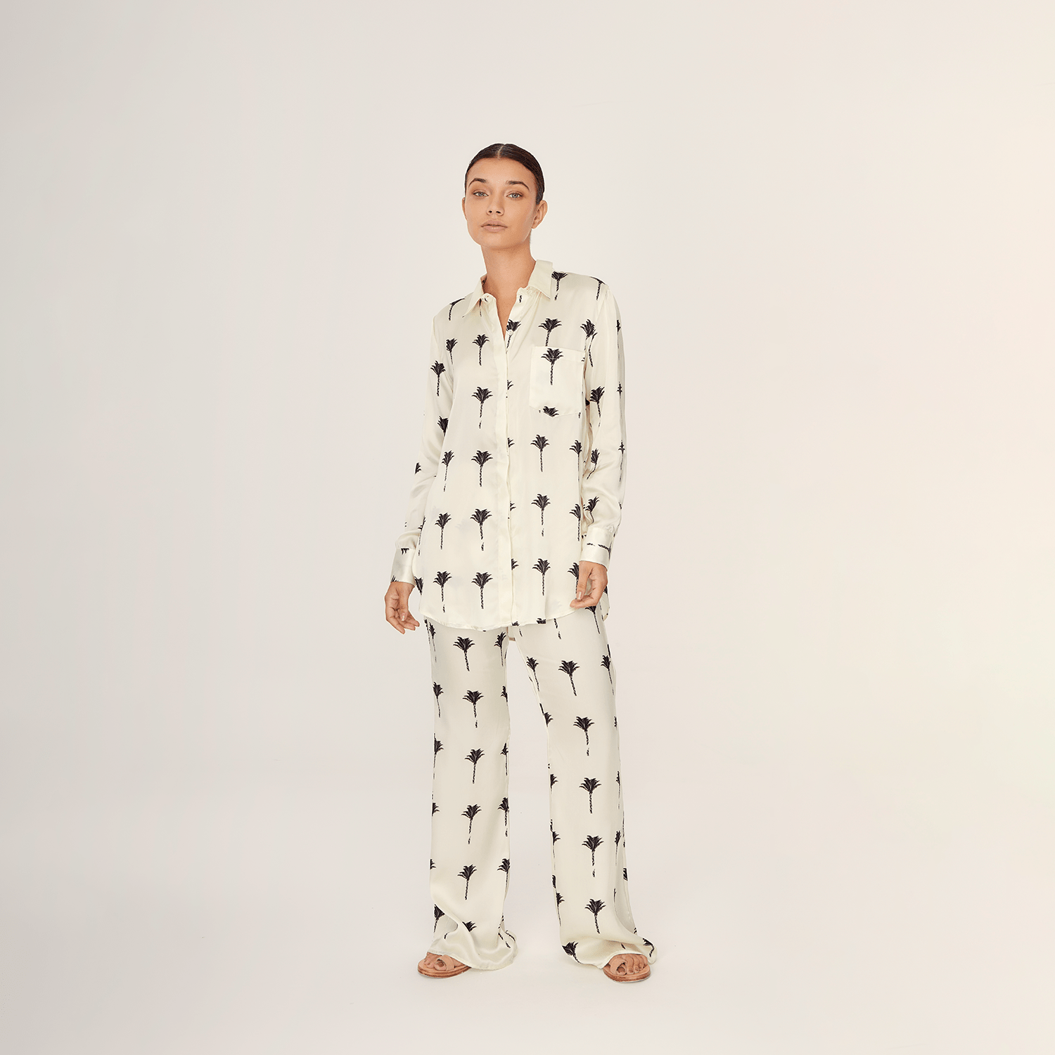 . PANTS 25 PANTS 100% SILK THE PALMS 495