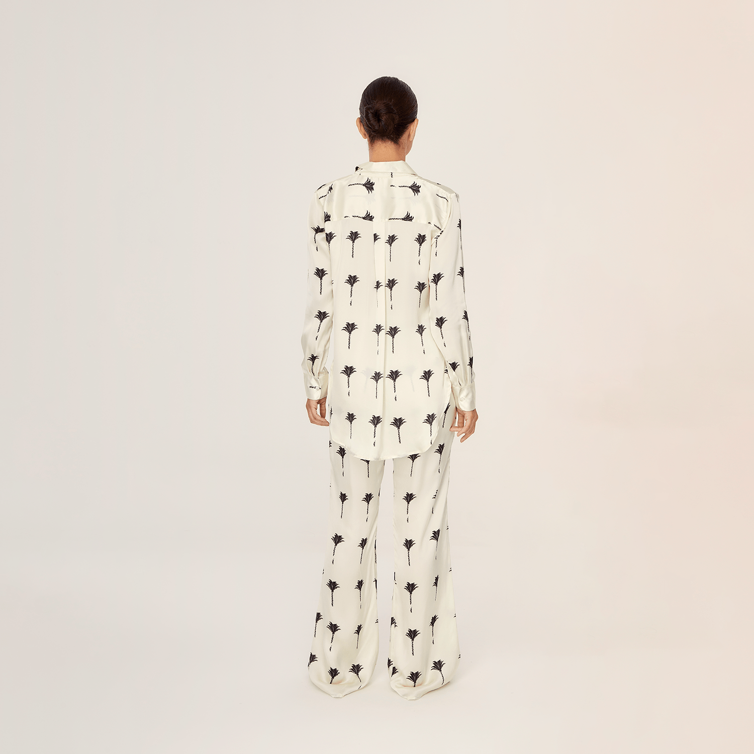 . PANTS 25 PANTS 100% SILK THE PALMS 495