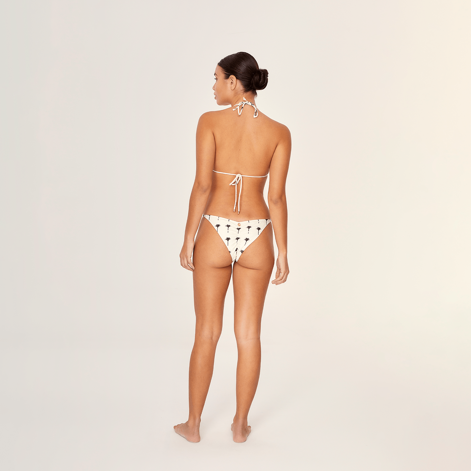 . BIKINI BOTTOM 25 STRING BOTTOM  THE PALMS 15