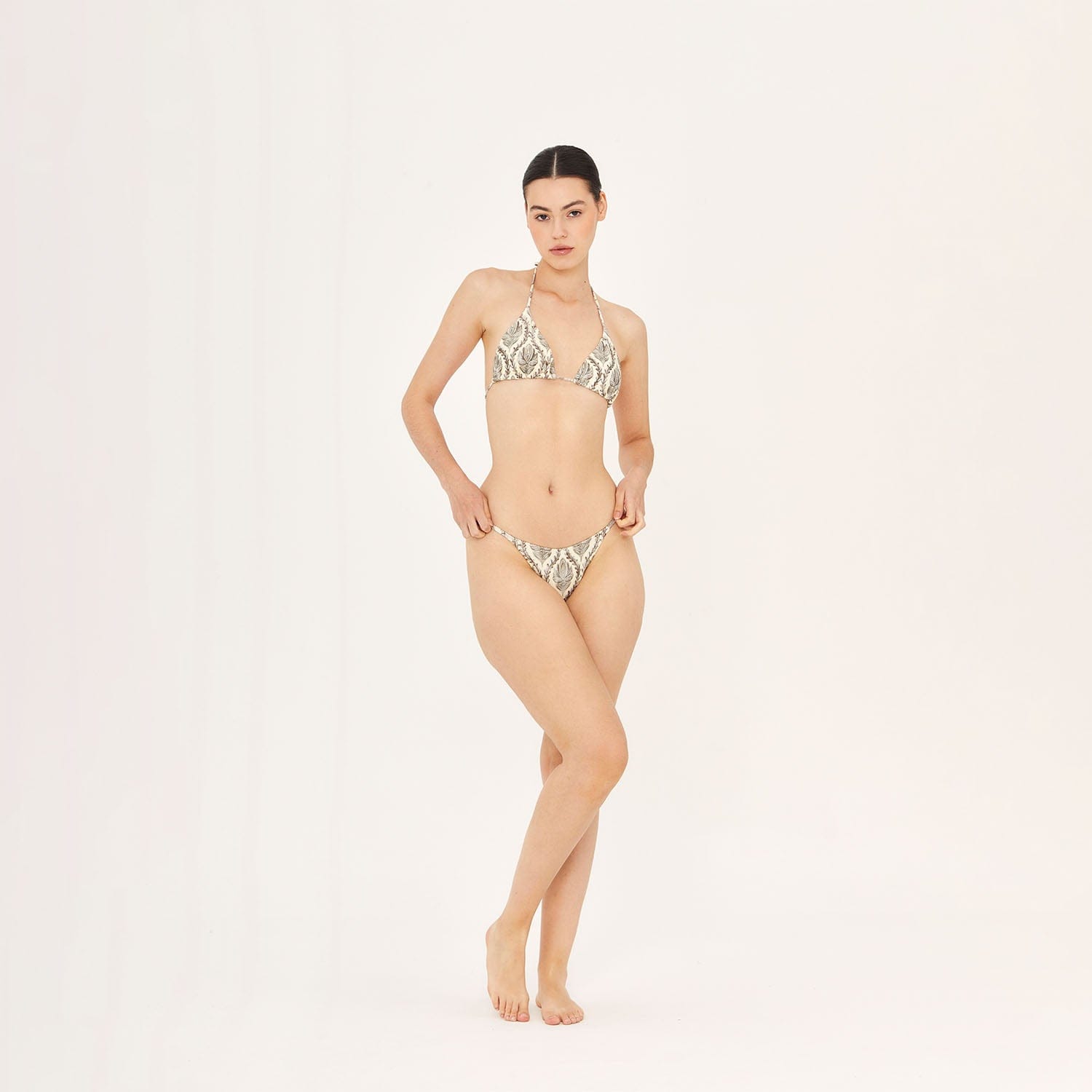 . BIKINI BOTTOM 26 STRING BOTTOM SULTANA 15