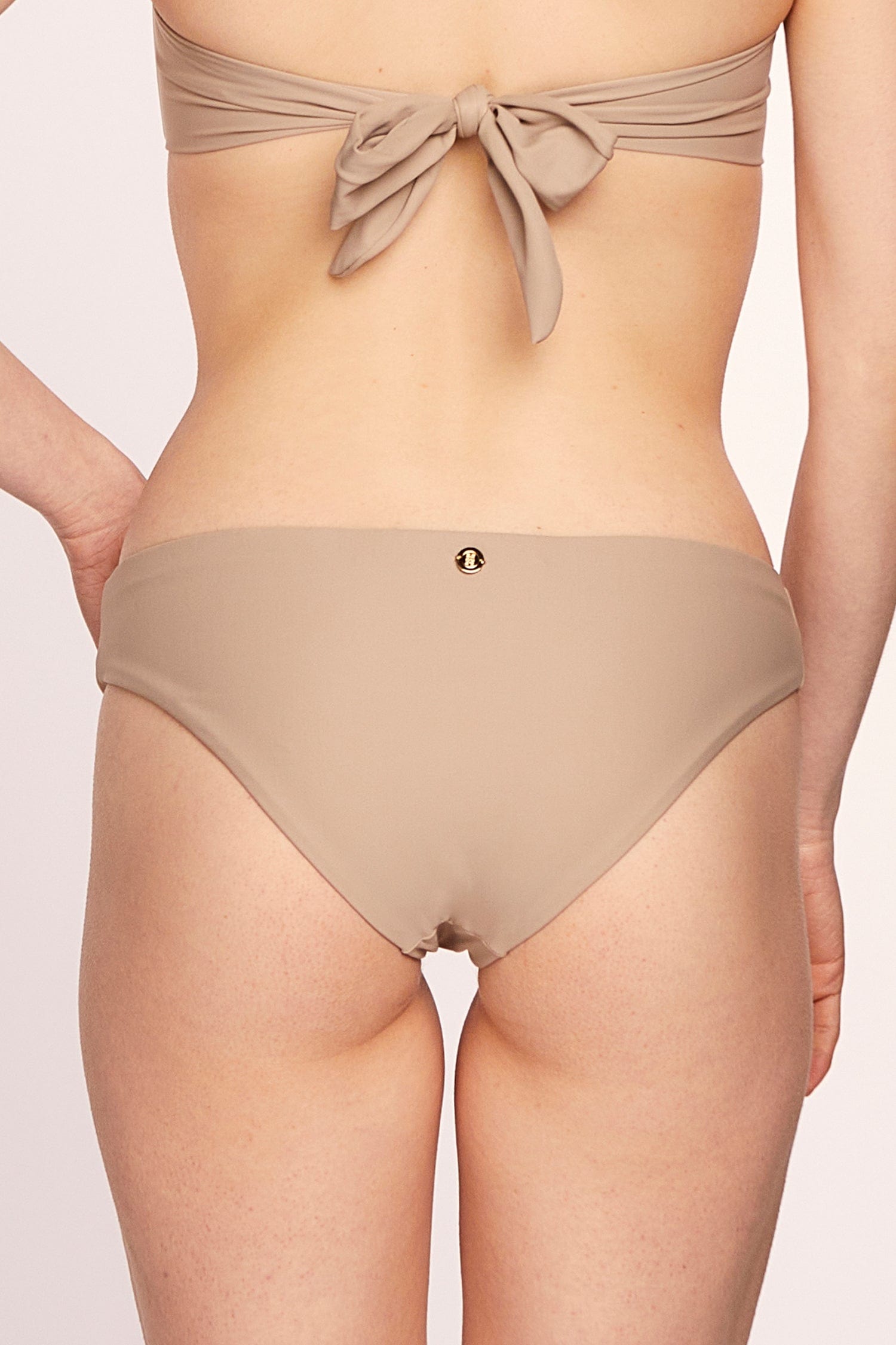 . BIKINI BOTTOM LISO 2023 AGUACLARA SWIMWEAR CLASSIC BOTTOM NATURAL STORIES 11