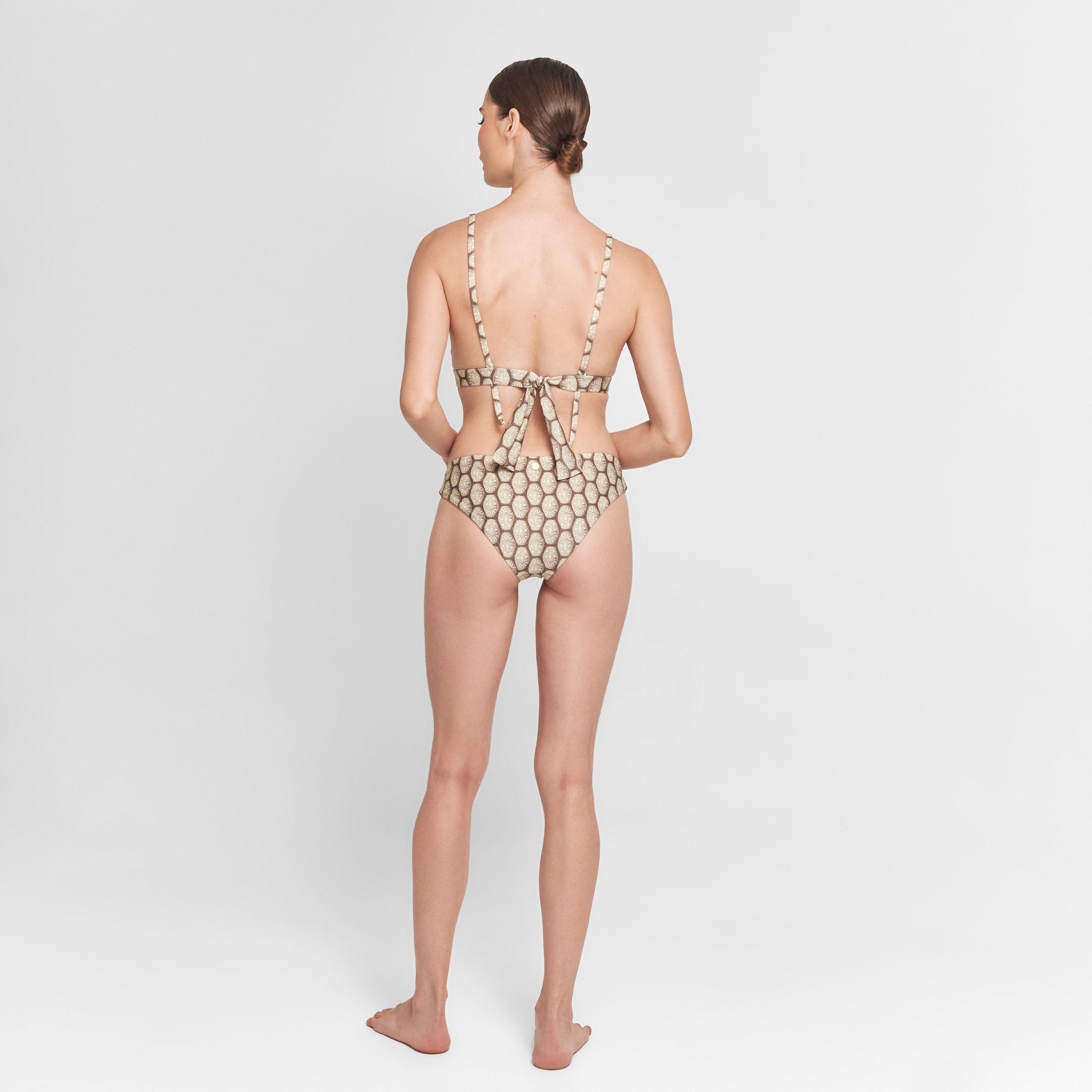 . BIKINI TOP 24 HALTER TOP PIÑA 