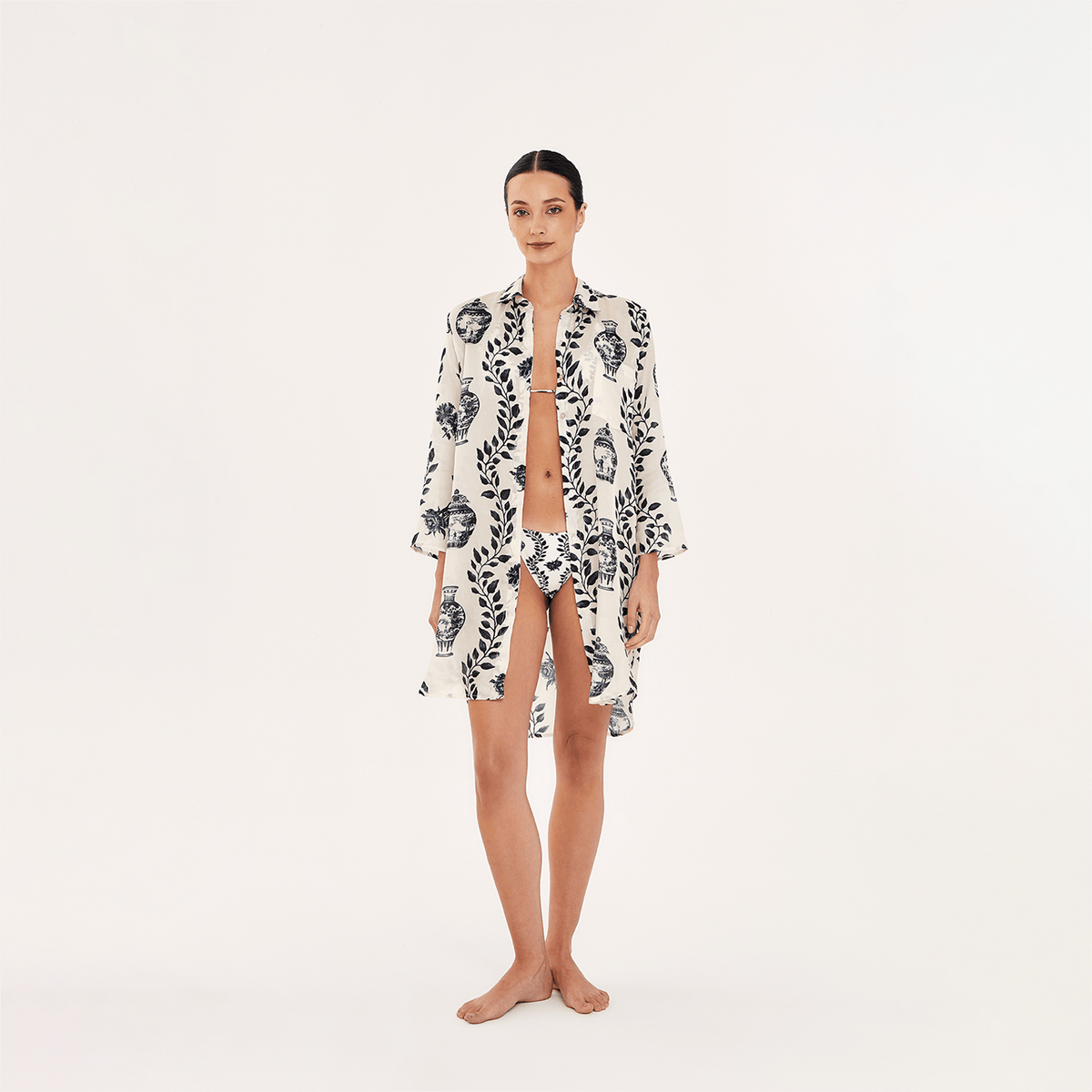 . BLOUSE 26 Long-Sleeve Printed Blouse with Patch Pocket