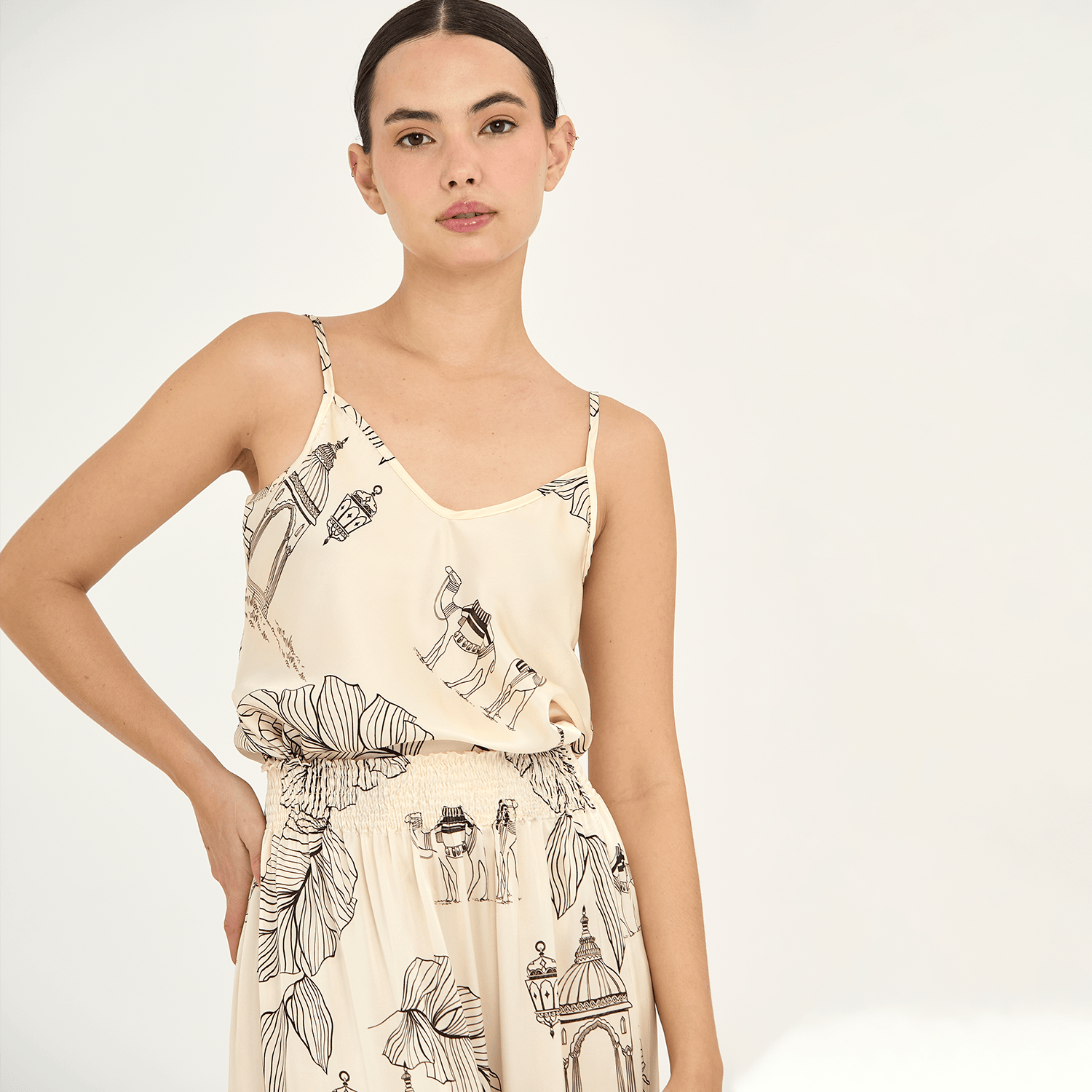 . BLOUSE 26 V-Neck Camisole in Camel Toile Print