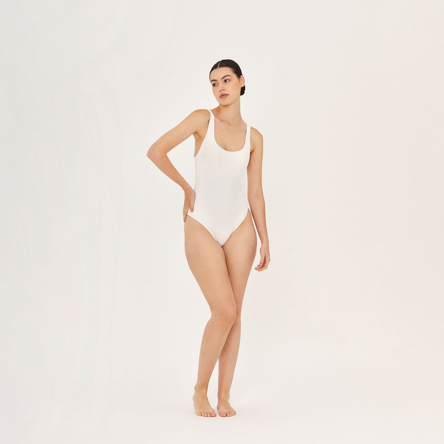 . ONE PIECE 26 ONE PIECE BLANC 178